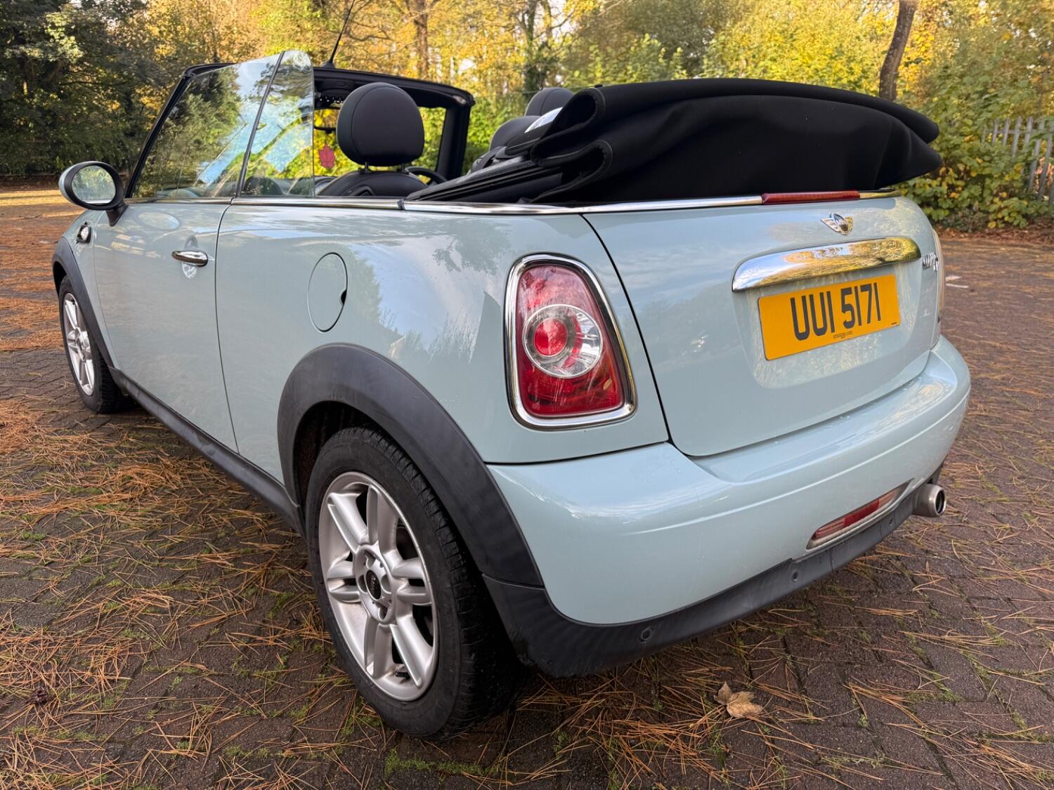 Used MINI Convertible 2013 for sale - 76769432: Photo 7