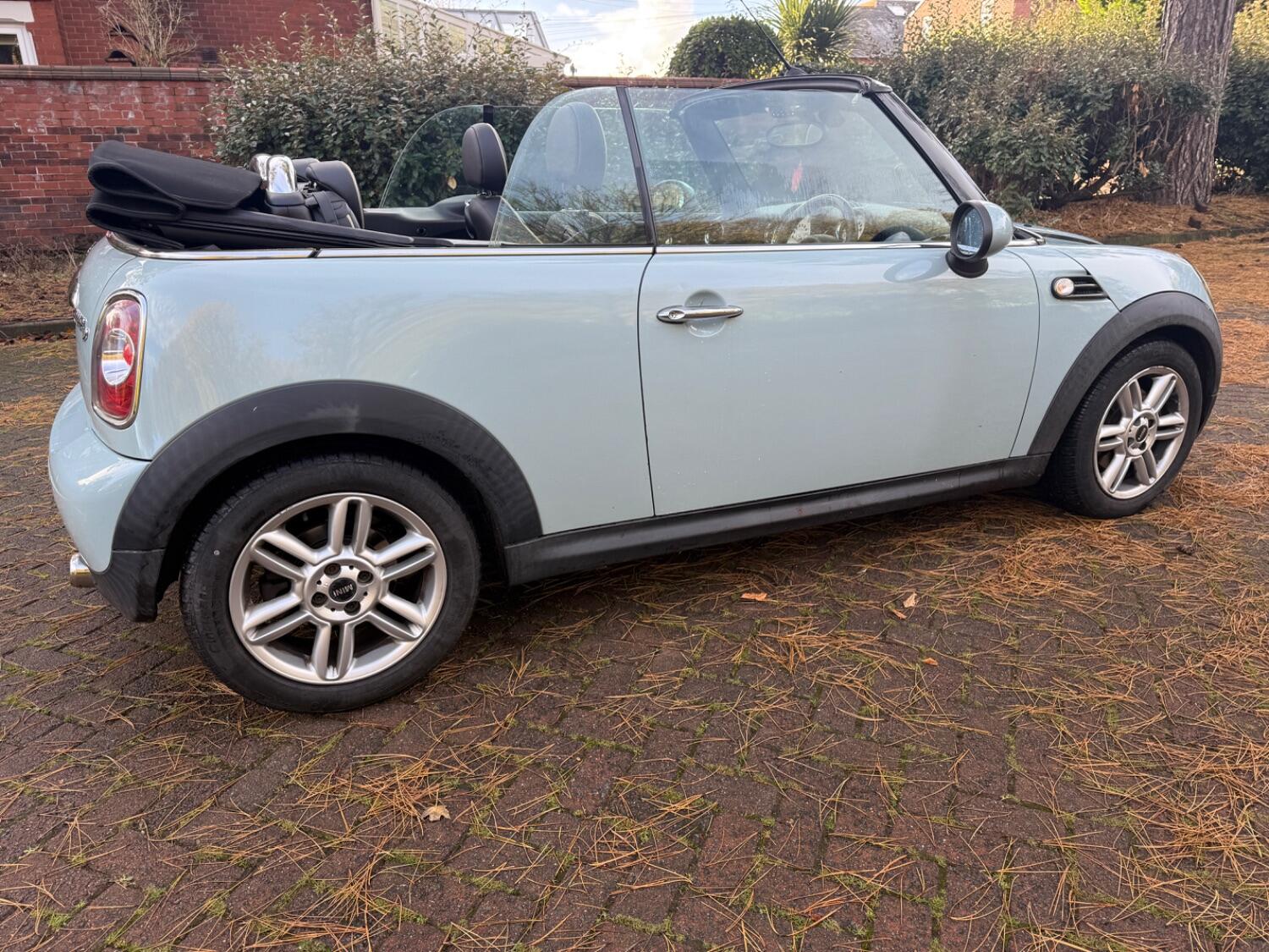 Used MINI Convertible 2013 for sale - 76769432: Photo 9