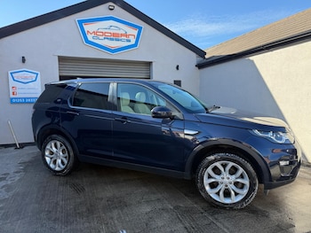 Used Land Rover Discovery Sport 2017 for sale - 76011328: Photo
