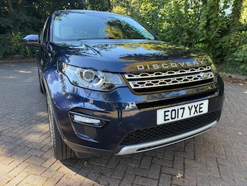 Used Land Rover Discovery Sport 2017 for sale - 76011328: Photo