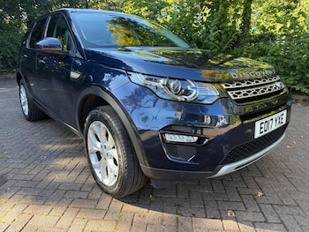 Used Land Rover Discovery Sport 2017 for sale - 76011328: Photo