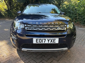 Used Land Rover Discovery Sport 2017 for sale - 76011328: Photo