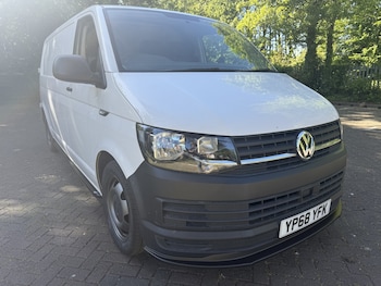 Used Volkswagen Transporter 2018 for sale - 78445788: Photo