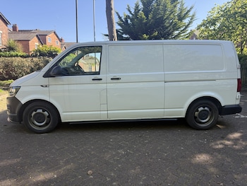 Used Volkswagen Transporter 2018 for sale - 78445788: Photo