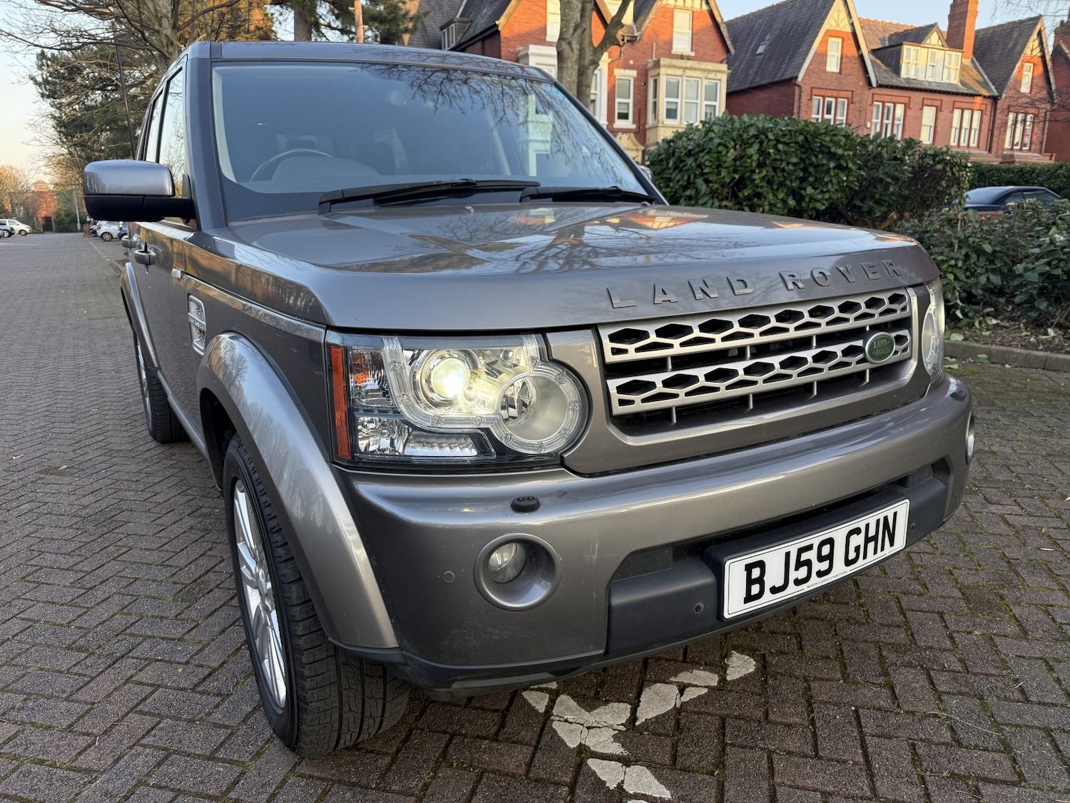 Used Land Rover Discovery 4 2009 for sale - 77749851: Photo 2