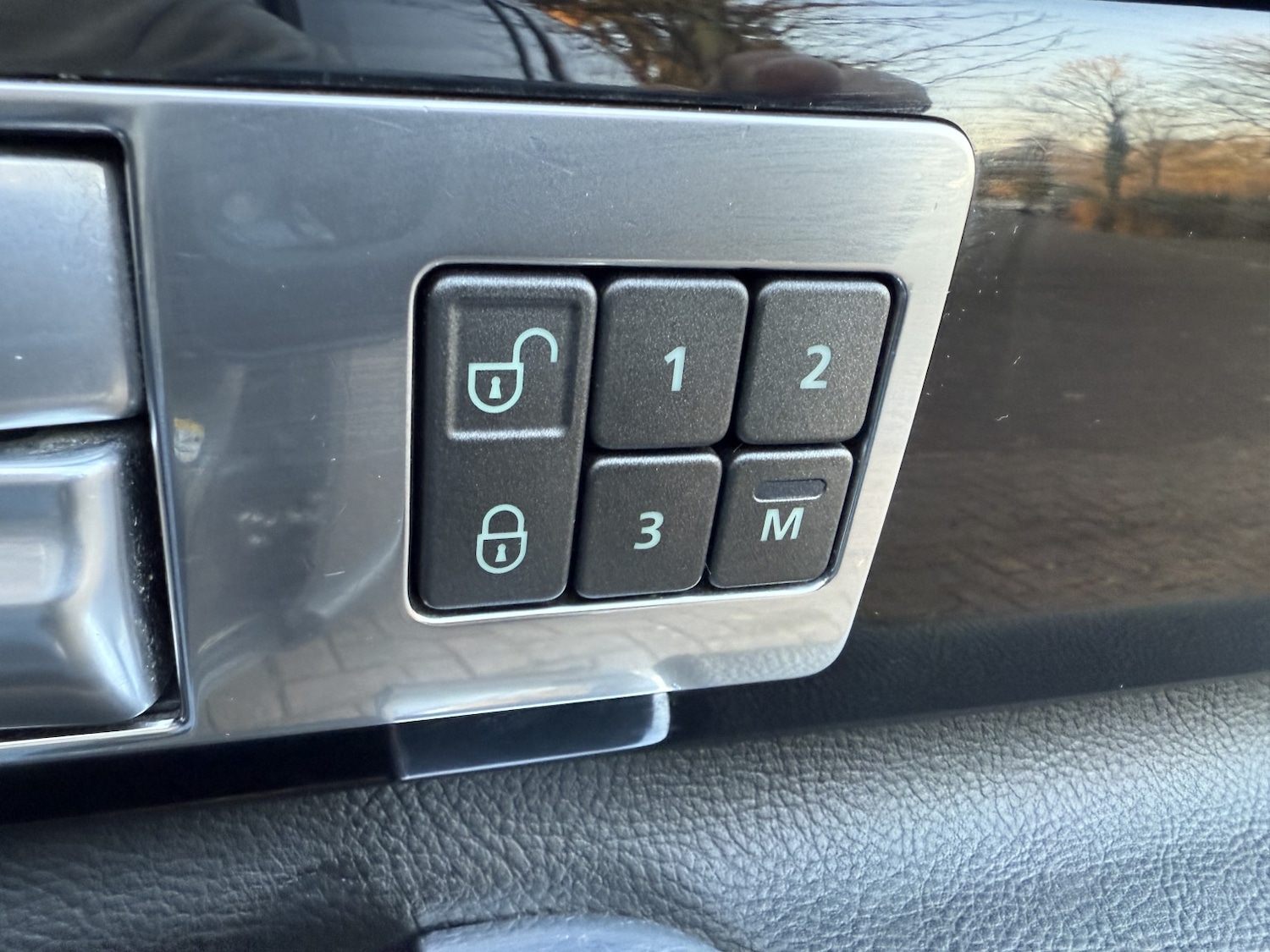 Used Land Rover Discovery 4 2009 for sale - 77749851: Photo 26