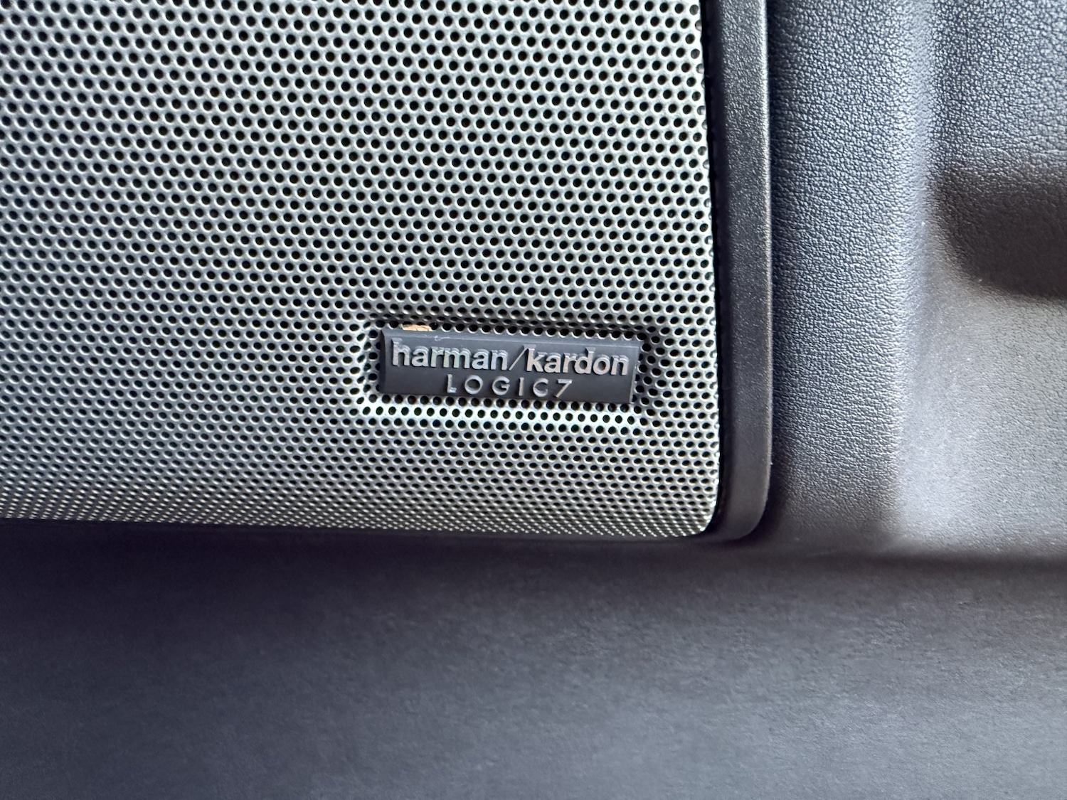 Used Land Rover Discovery 4 2009 for sale - 77749851: Photo 27