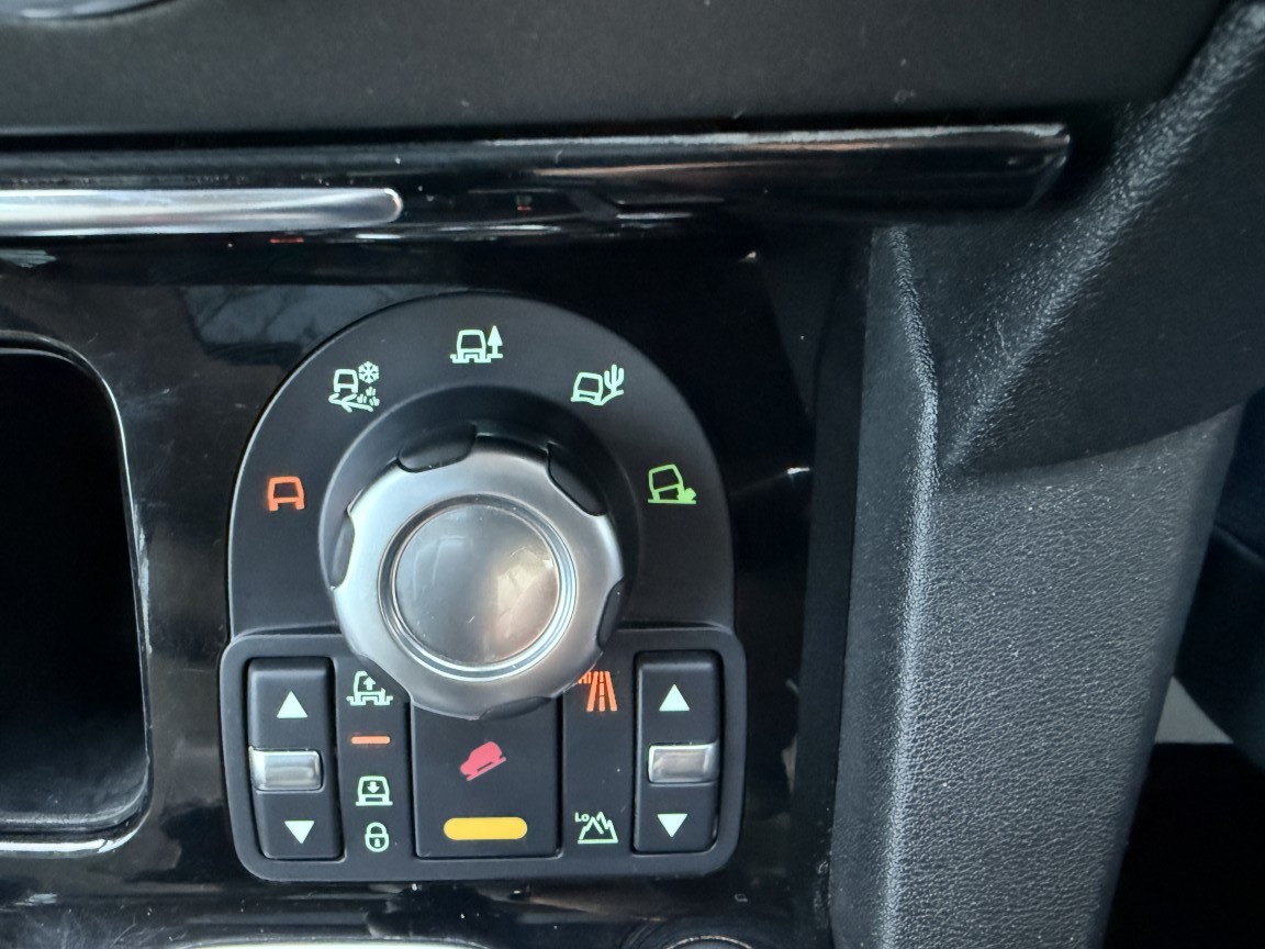 Used Land Rover Discovery 4 2009 for sale - 77749851: Photo 28