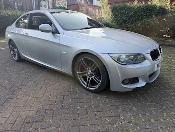 Used BMW 3 Series 2011 for sale - 79620614: Photo
