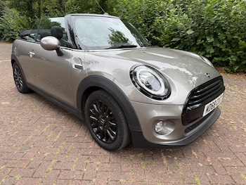 Used MINI Convertible 2018 for sale - 75587201: Photo