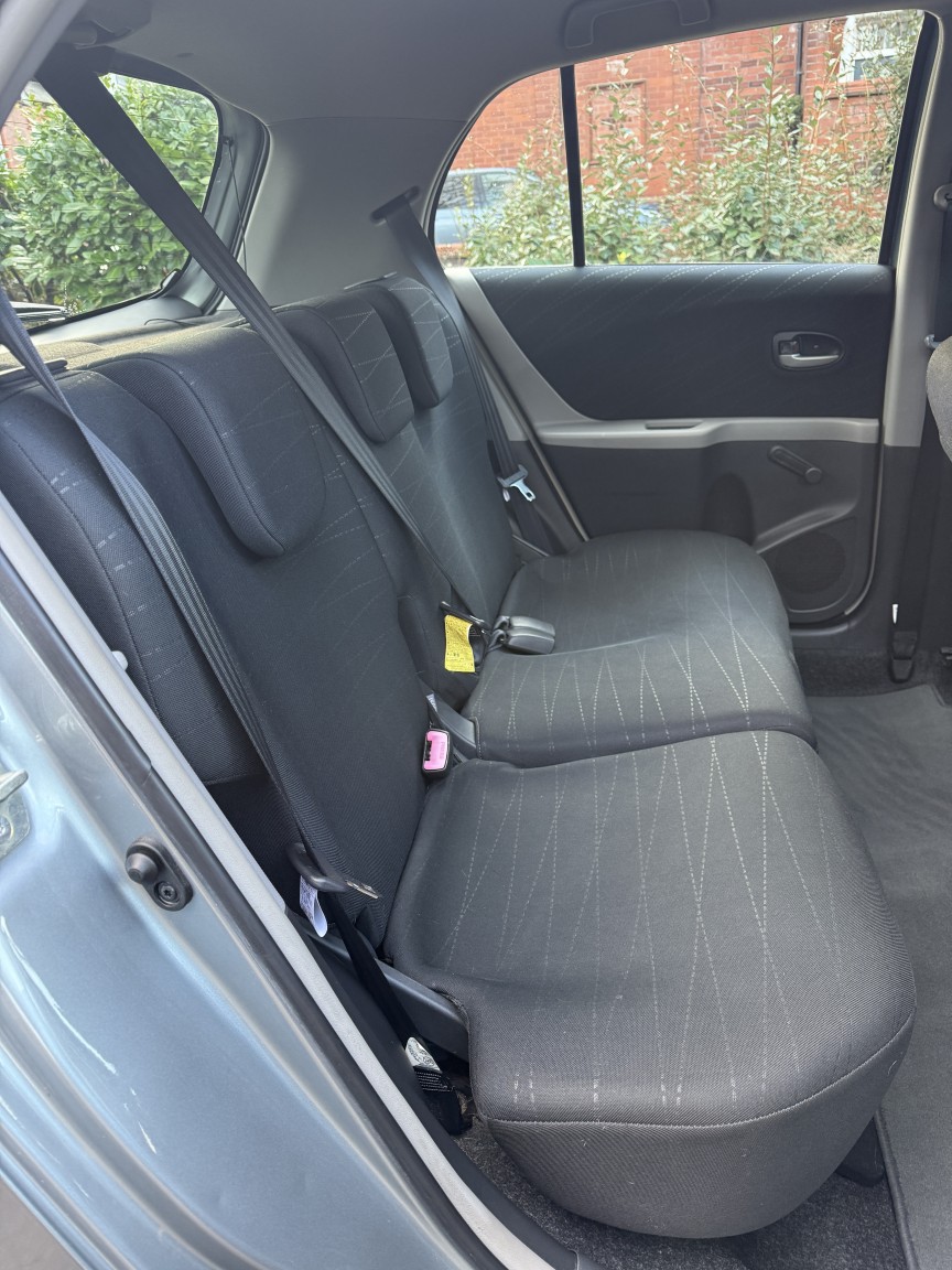 Used Toyota Yaris 2009 for sale - 77201252: Photo 16