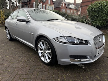 2013 - 2.2 d Premium Luxury 4-Door