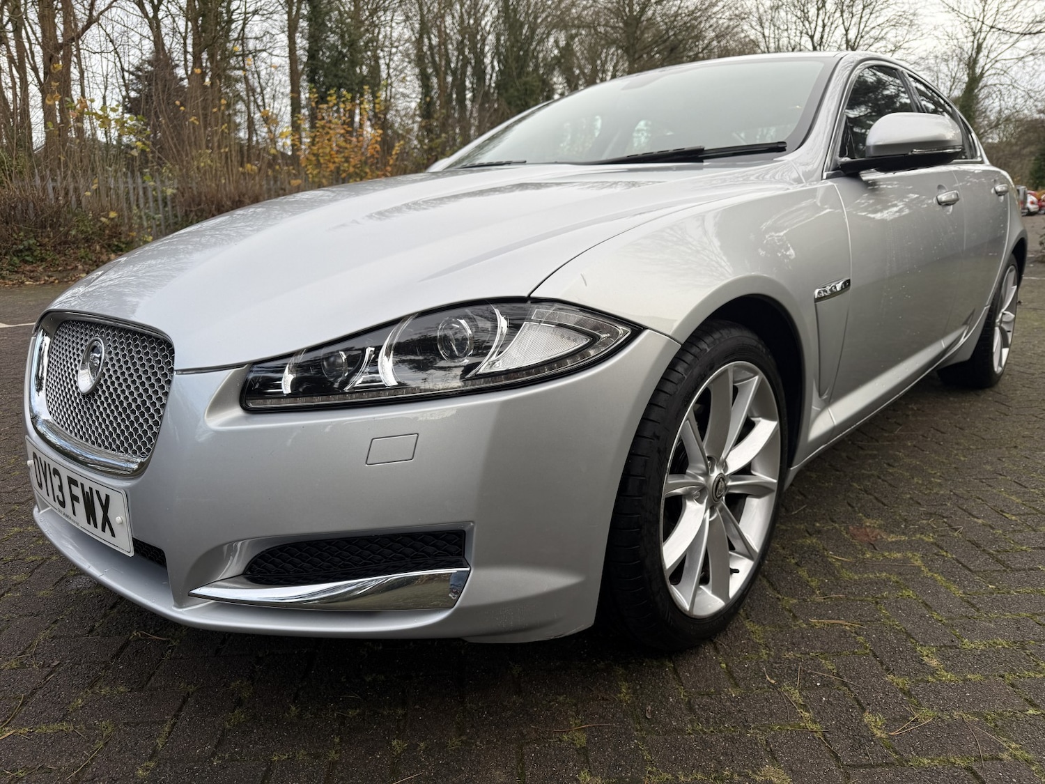 Used Jaguar XF 2013 for sale - 76884794: Photo 4