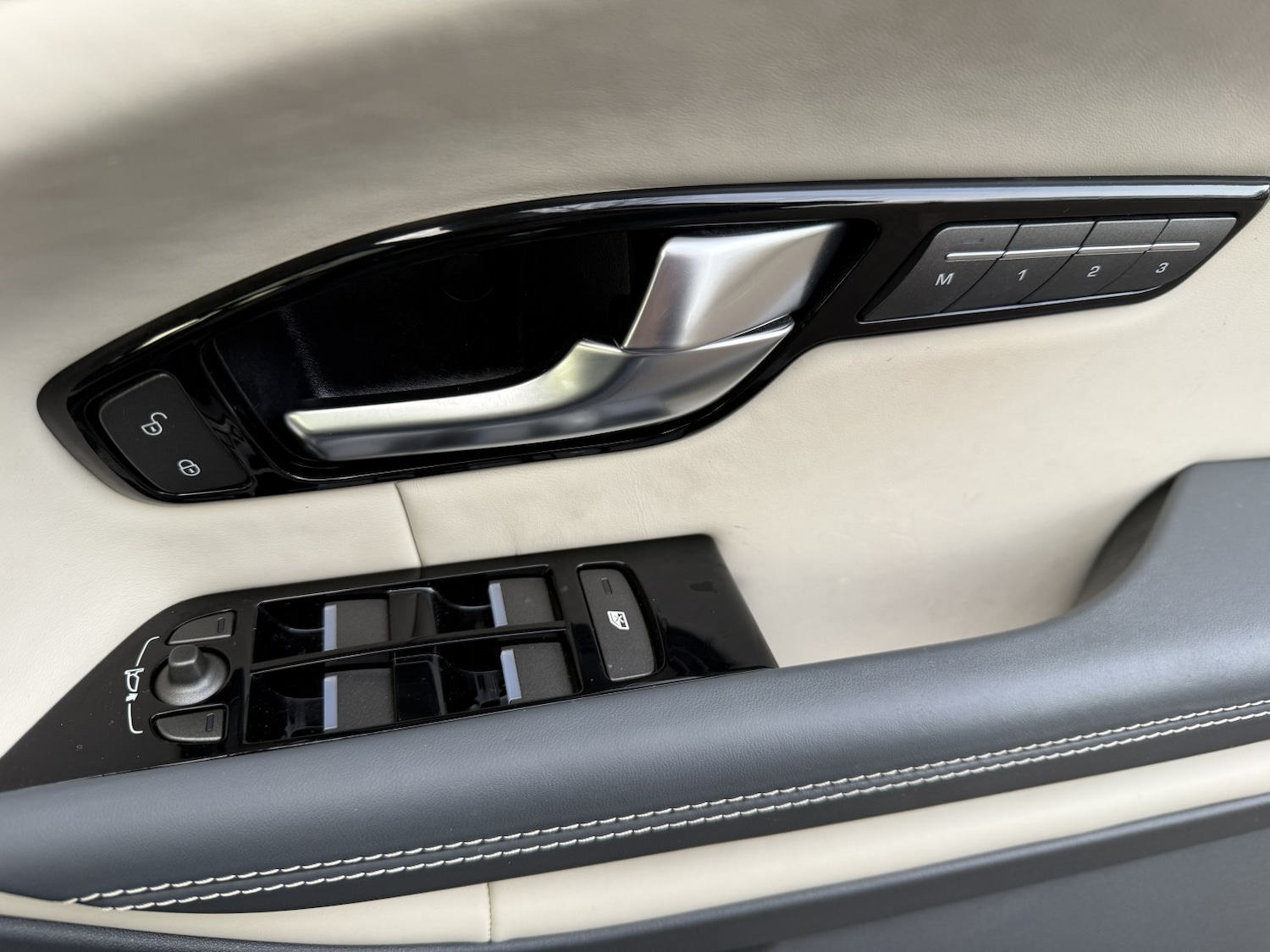 Used Land Rover Range Rover Evoque 2018 for sale - 77179743: Photo 20