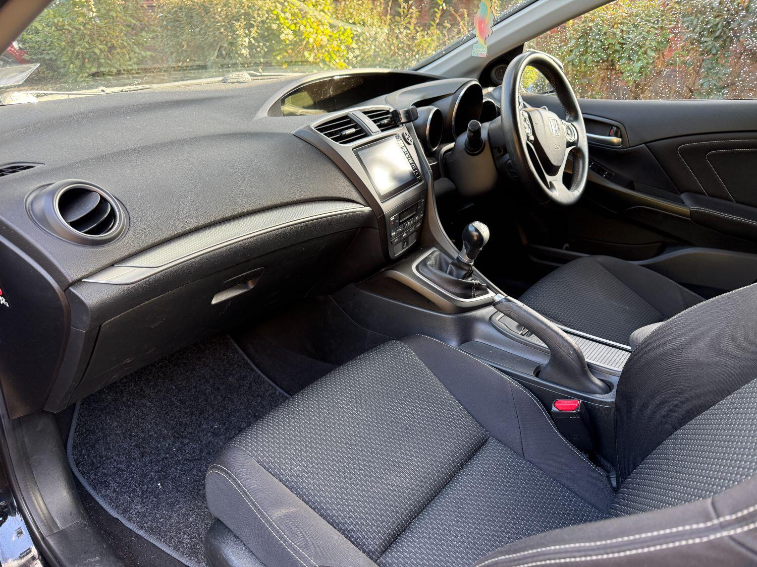 Used Honda Civic 2015 for sale - 76397118: Photo 12