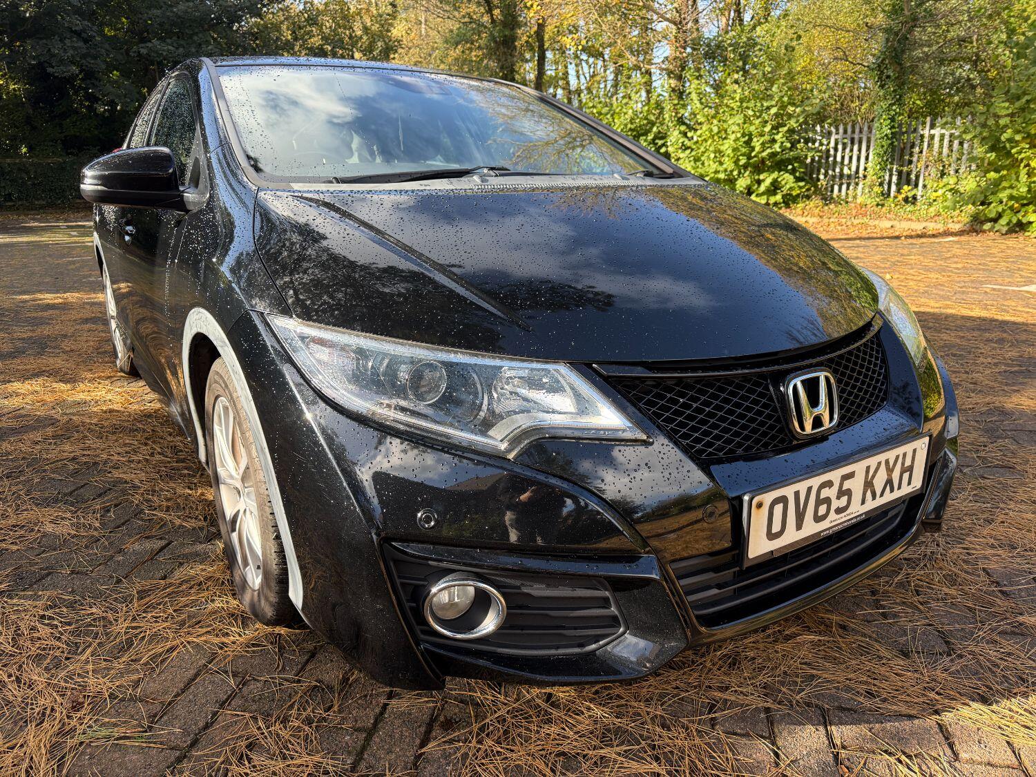 Used Honda Civic 2015 for sale - 76397118: Photo 2