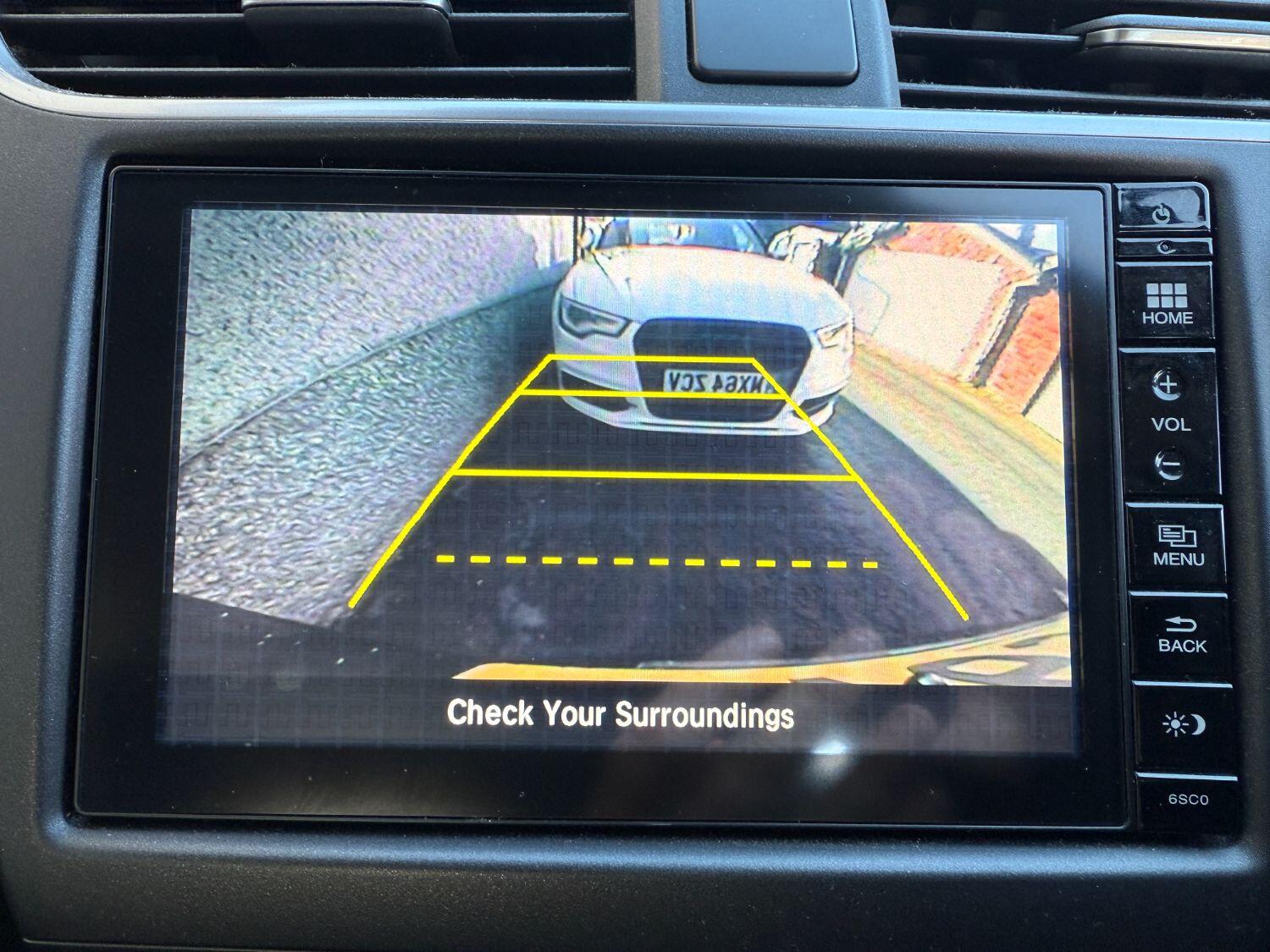 Used Honda Civic 2015 for sale - 76397118: Photo 20