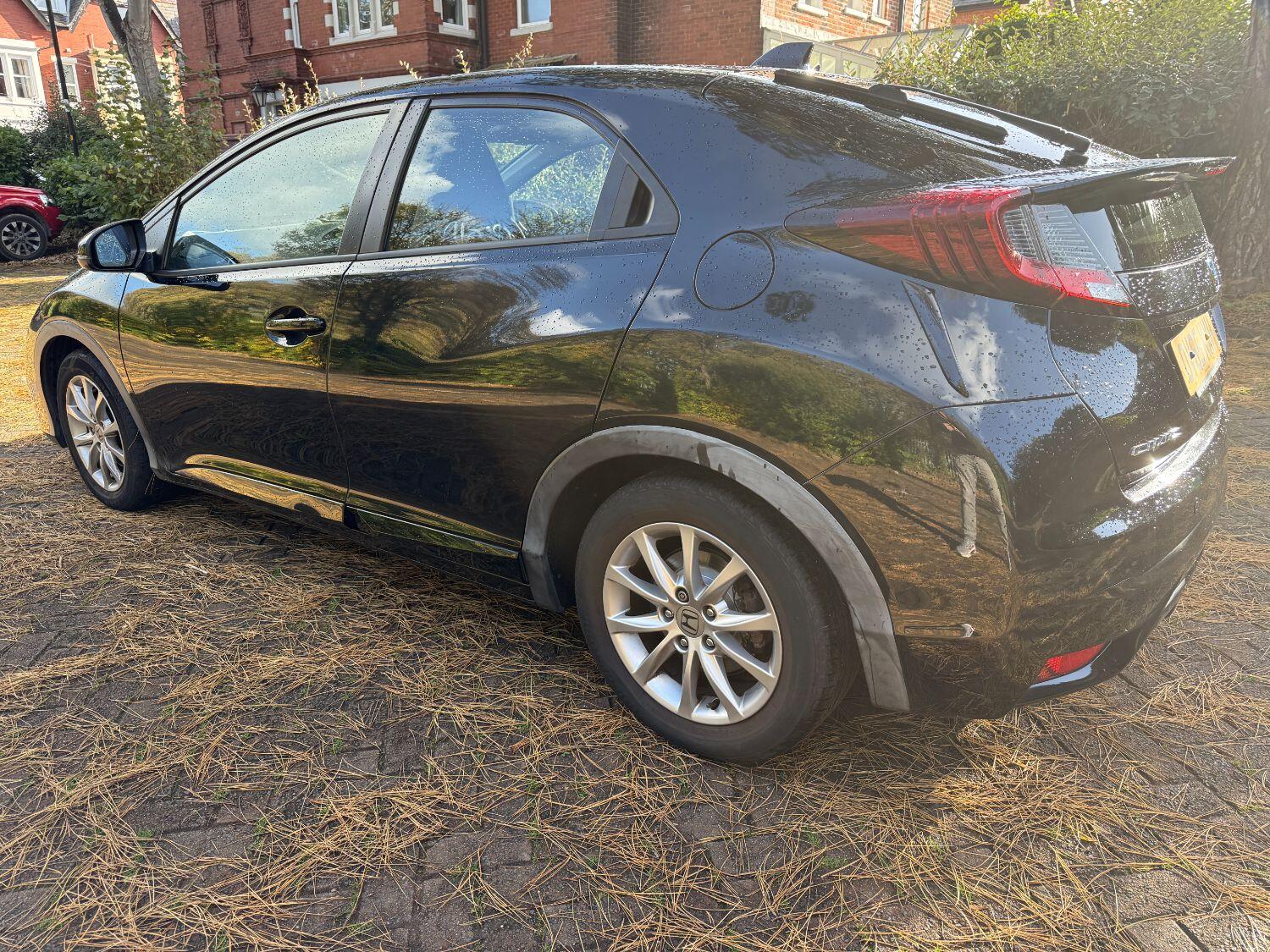 Used Honda Civic 2015 for sale - 76397118: Photo 5