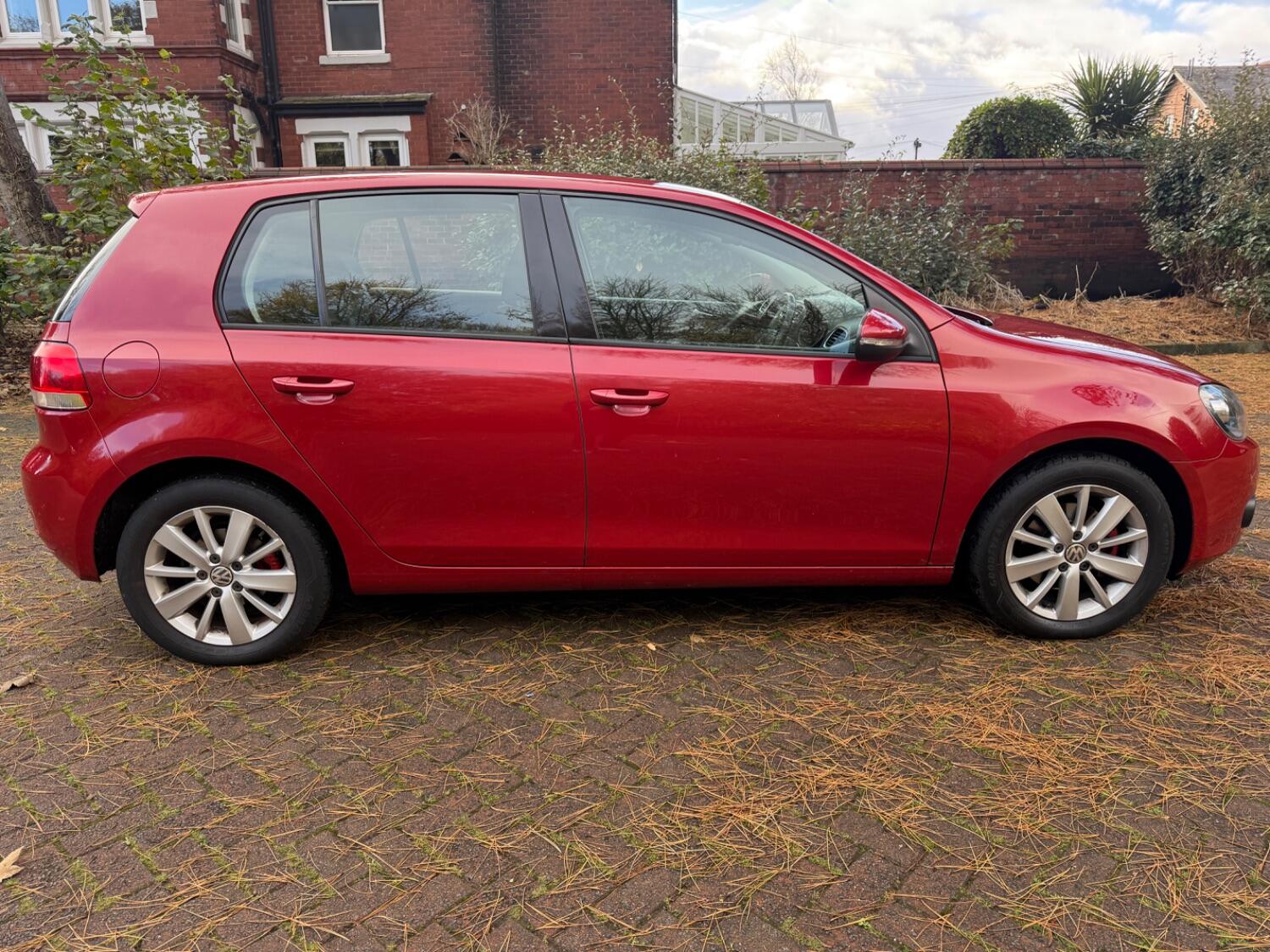 Used Volkswagen Golf 2011 for sale - 76439900: Photo 13