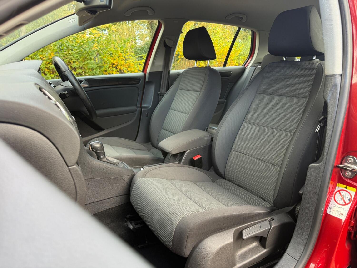 Used Volkswagen Golf 2011 for sale - 76439900: Photo 14