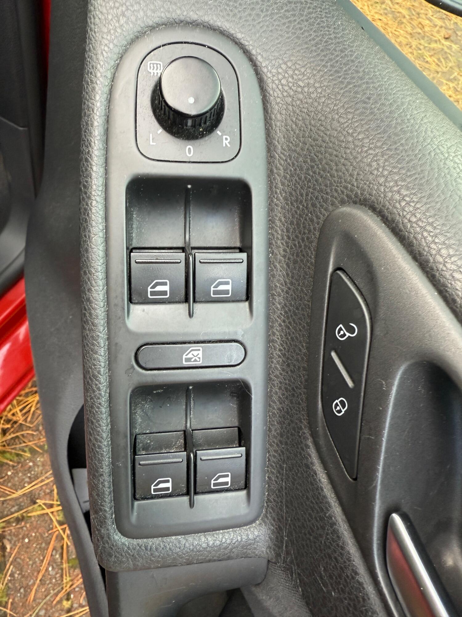 Used Volkswagen Golf 2011 for sale - 76439900: Photo 22