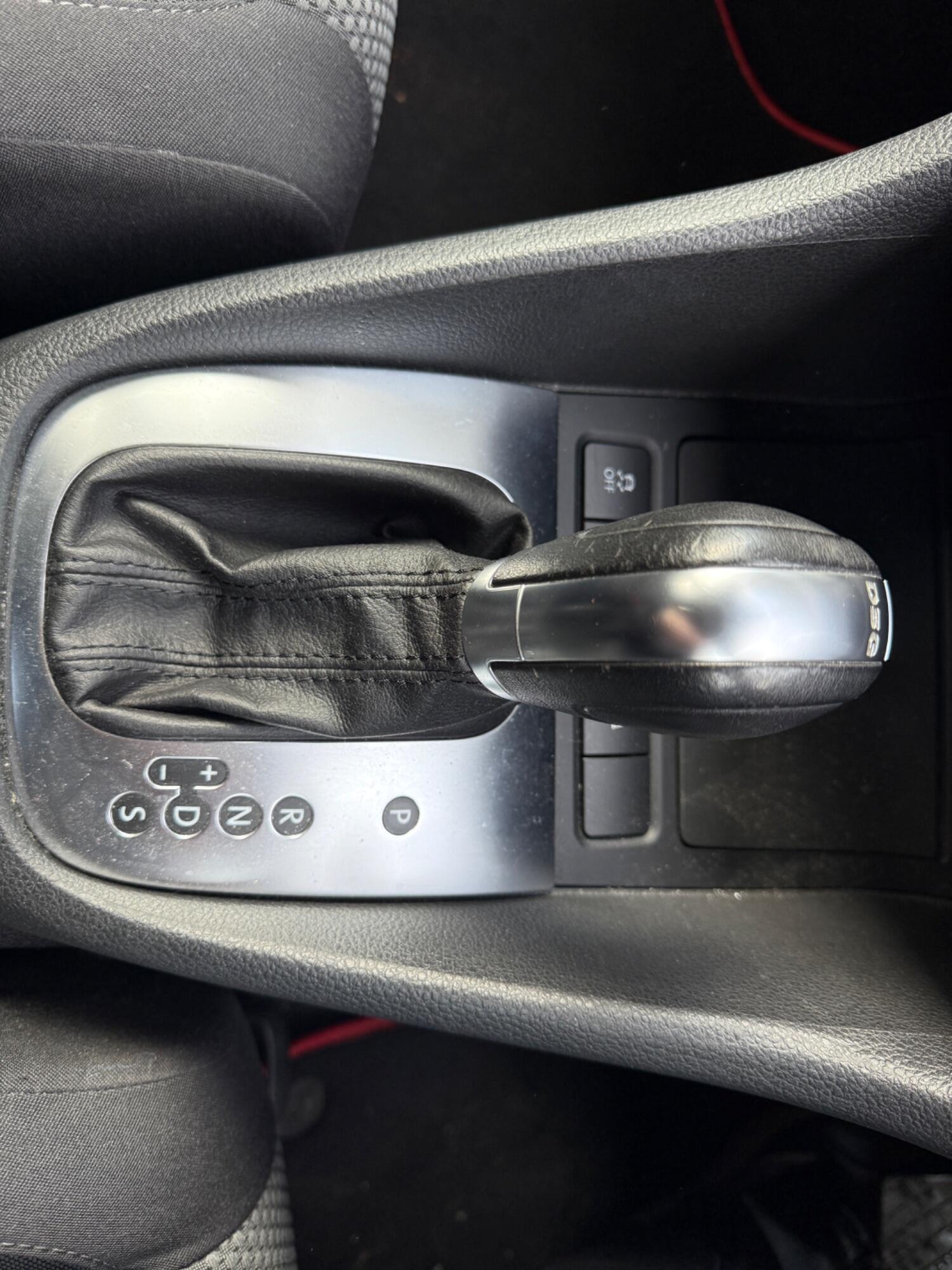 Used Volkswagen Golf 2011 for sale - 76439900: Photo 23