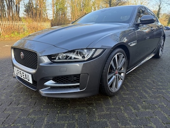 Used Jaguar XE 2015 for sale - 77189363: Photo