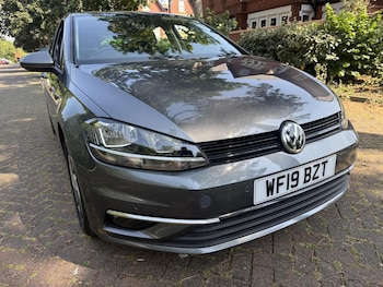 Used Volkswagen Golf 2019 for sale - 79329972: Photo