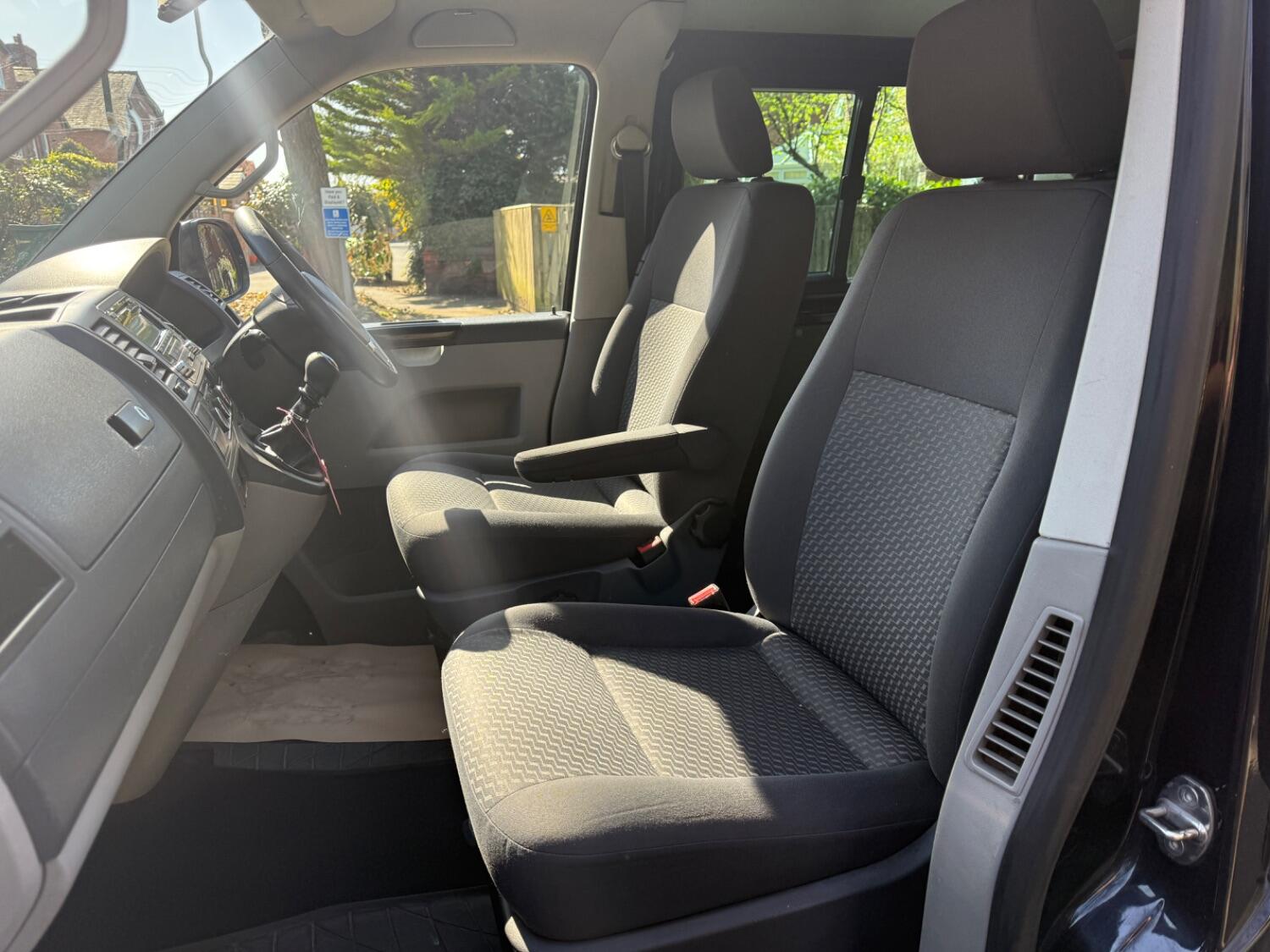 Used Volkswagen Transporter 2012 for sale - 76817530: Photo 18