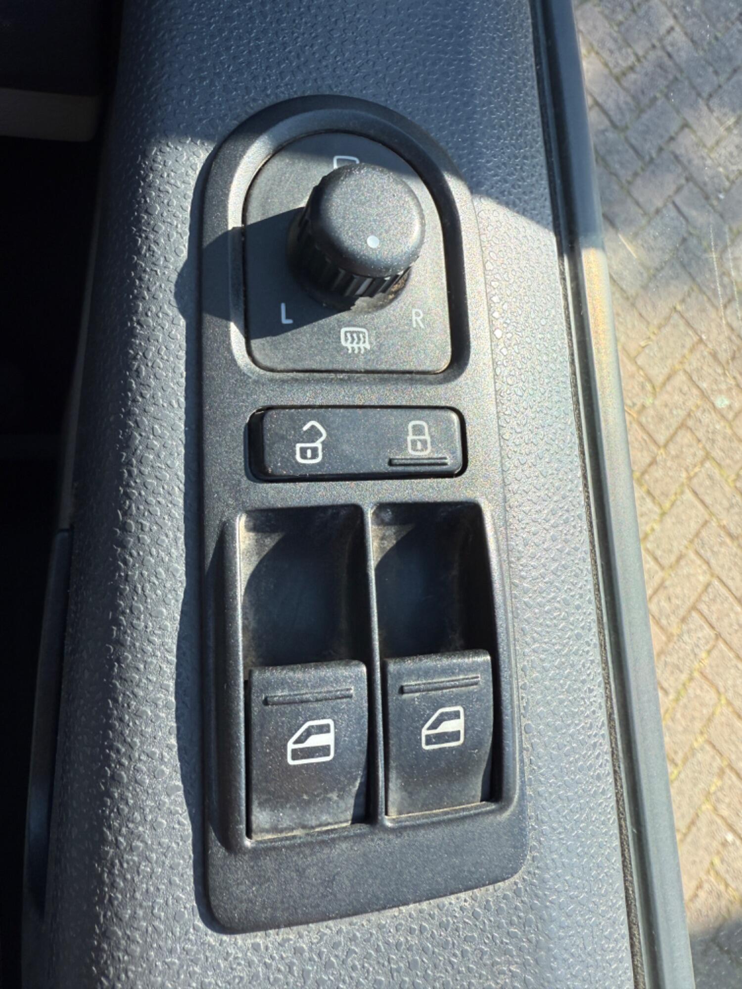 Used Volkswagen Transporter 2012 for sale - 76817530: Photo 24