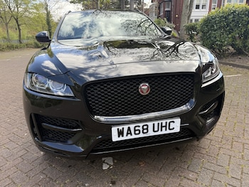 Used Jaguar F-Pace 2018 for sale - 78340062: Photo