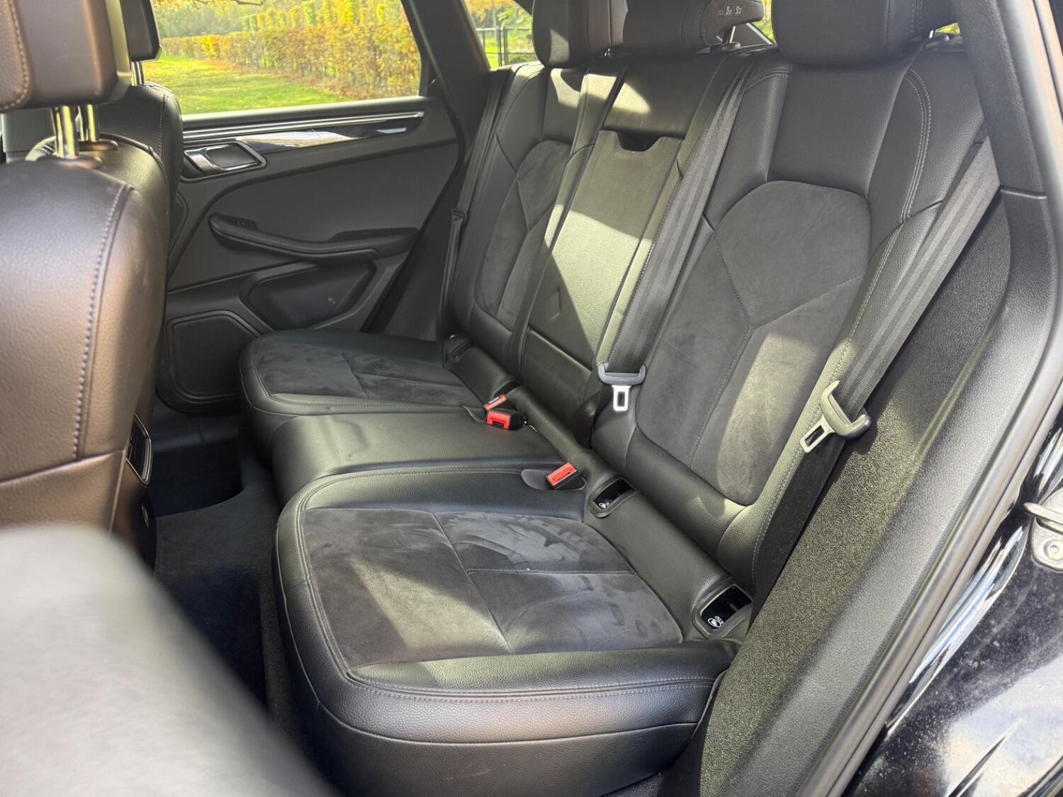 Used Porsche Macan 2017 for sale - 76794500: Photo 16