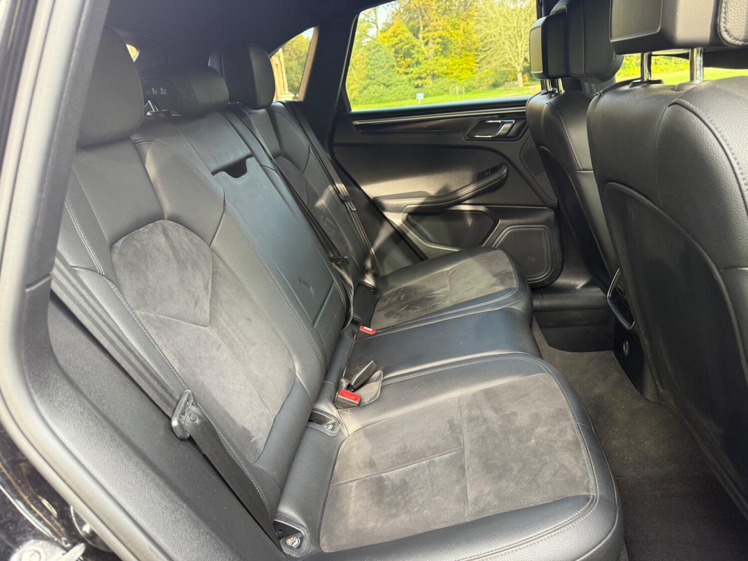 Used Porsche Macan 2017 for sale - 76794500: Photo 19