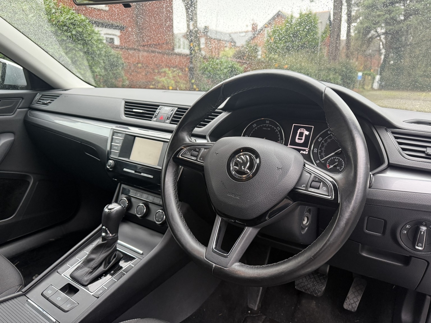 Used Skoda Superb 2017 for sale - 76896927: Photo 20