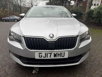 Used Skoda Superb 2017 for sale - 76896927: Photo