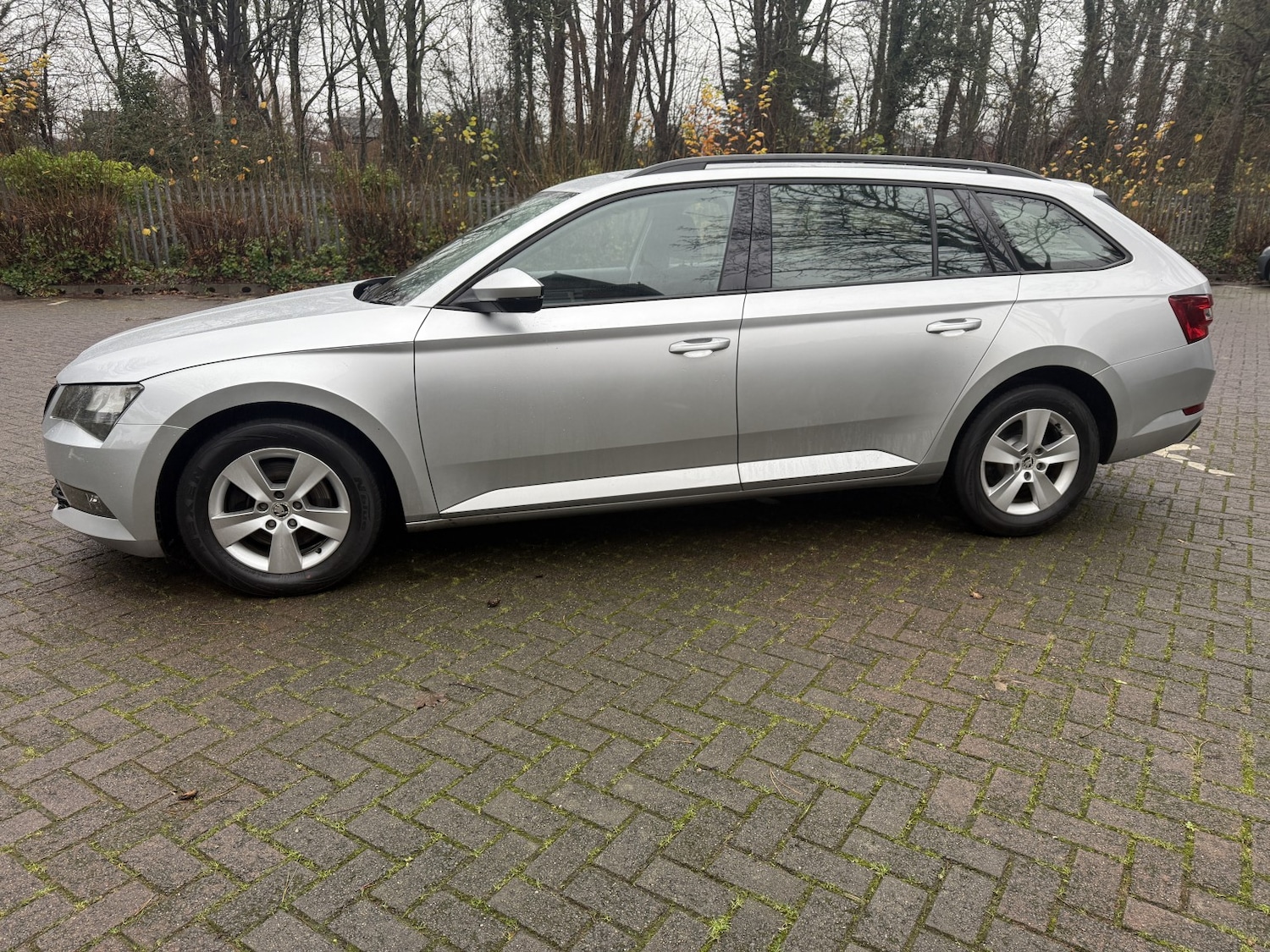 Used Skoda Superb 2017 for sale - 76896927: Photo 7