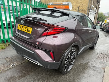 Used Toyota C-HR 2023 for sale - 79644576: Photo