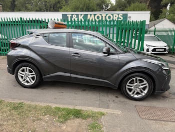 Used Toyota C-HR 2022 for sale - 75528456: Photo