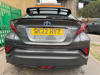 Used Toyota C-HR 2022 for sale - 75528456: Photo