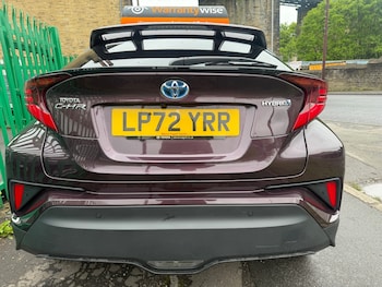 Used Toyota C-HR 2023 for sale - 78627650: Photo