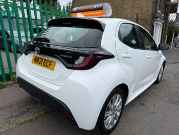 Used Toyota Yaris 2021 for sale - 75300443: Photo