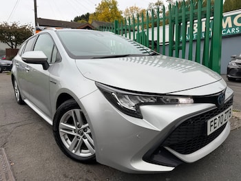 2020 (70) - 1.8 VVT-i Hybrid Icon Tech 5dr CVT