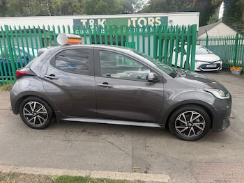 Used Toyota Yaris 2023 for sale - 79411102: Photo