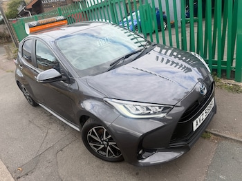 Used Toyota Yaris 2023 for sale - 79411102: Photo