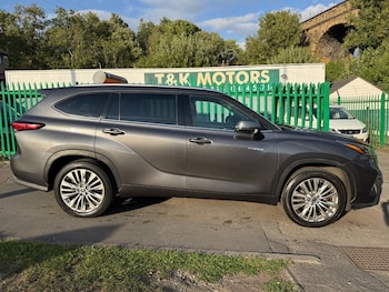 Used Toyota Highlander 2021 for sale - 75528440: Photo