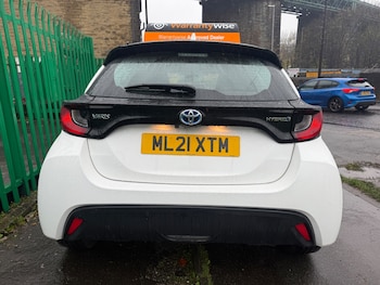 Used Toyota Yaris 2021 for sale - 76393510: Photo