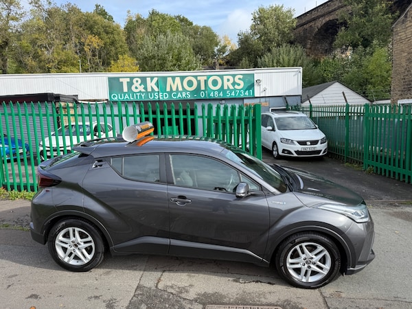 Used Toyota C-HR 2021 for sale - 76171021: Photo 10