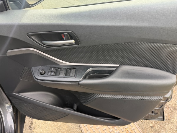 Used Toyota C-HR 2021 for sale - 76171021: Photo 24