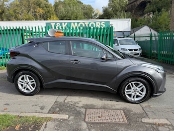 Used Toyota C-HR 2021 for sale - 76171021: Photo 2