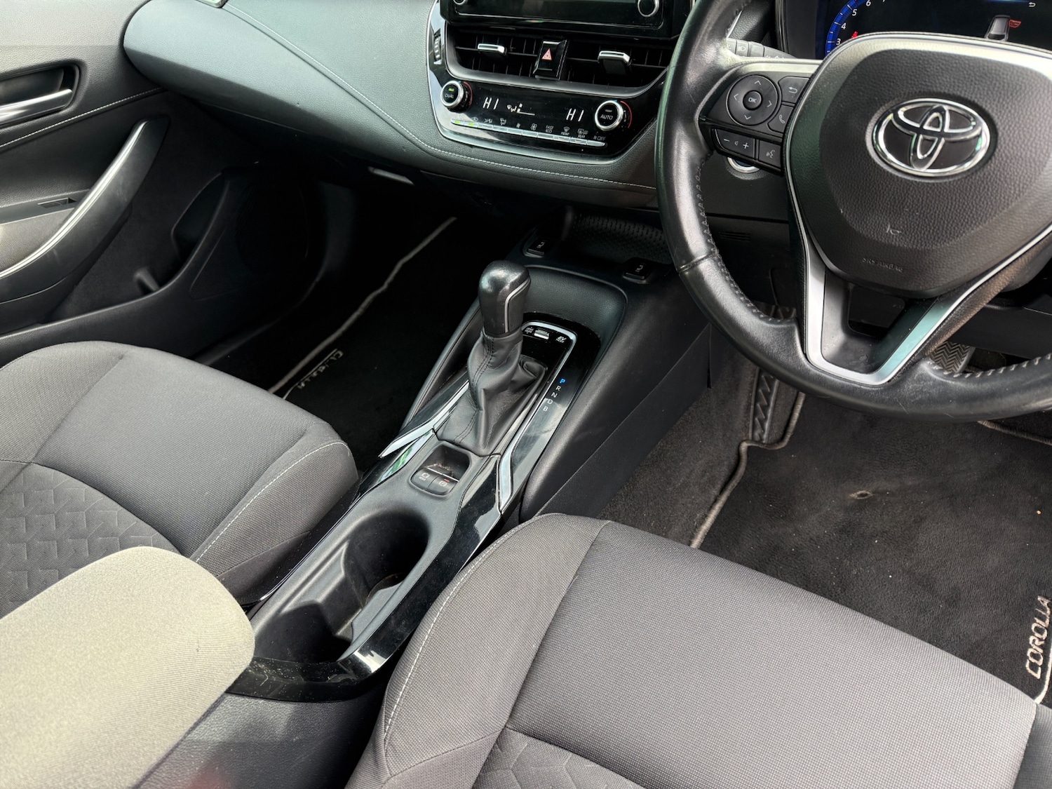 Used Toyota Corolla 2021 for sale - 76101464: Photo 18